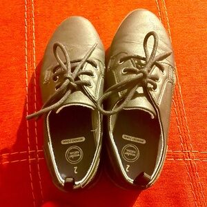 Wonder Nation Size 2 Boys Shoes